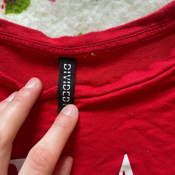 90s style LA red cropped baby tee! - Picture 13 of 15